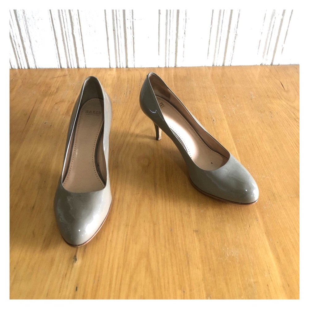 Bally Heels